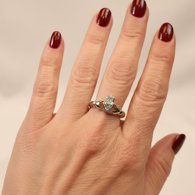 Debutante Claddagh Ring
