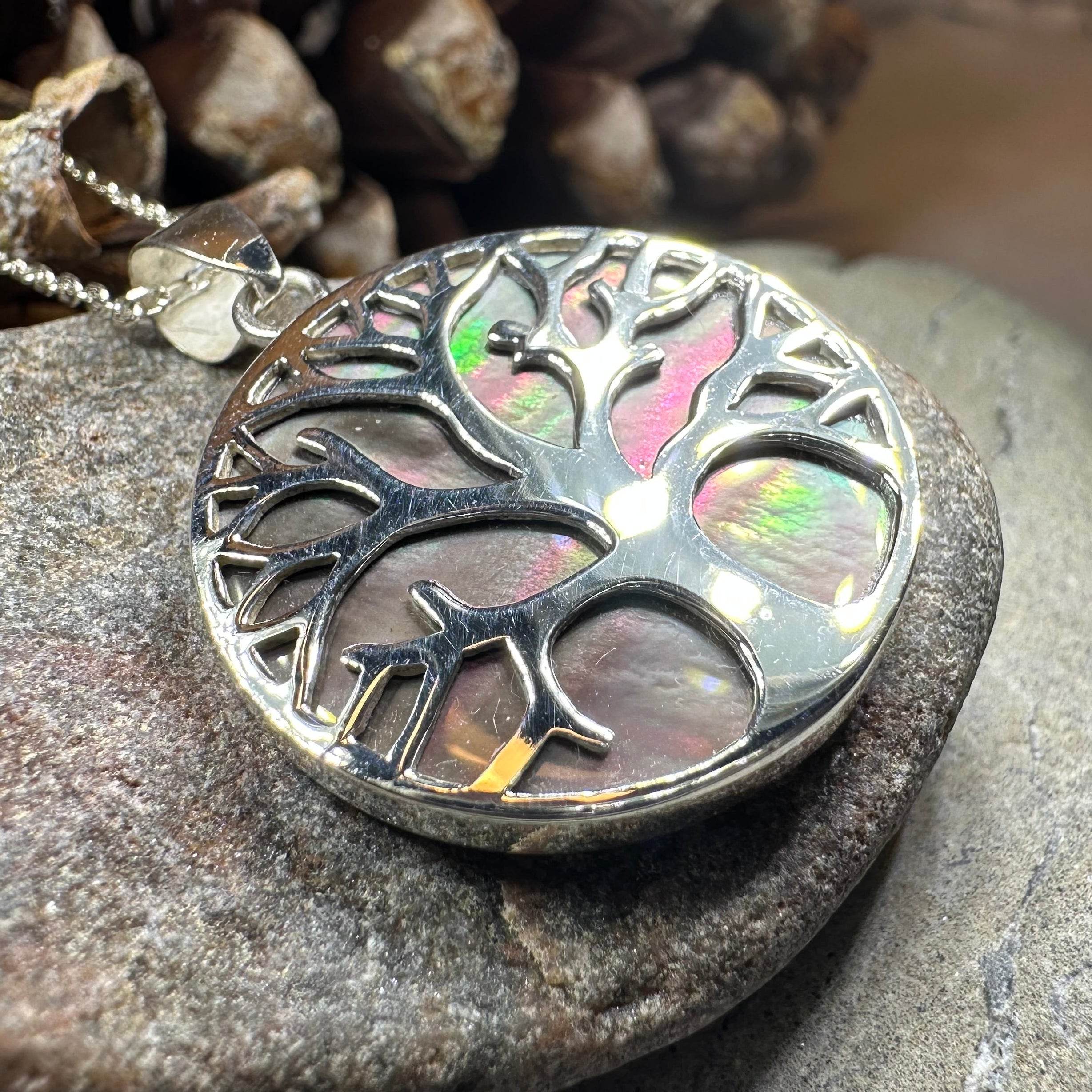 Tree of Life Shell Necklace - Mother of Pearl
