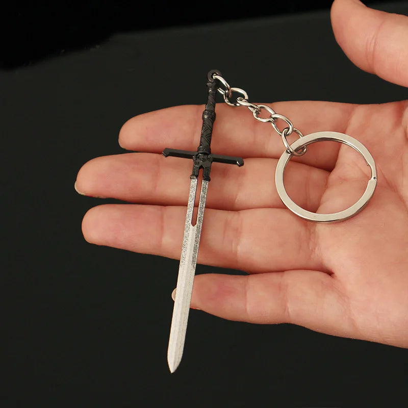 9cm Baldurs Gate Eternal Burning Blade Model Pendant Keychain for Men Boys Mini Metal Key Ring Fans Car Bag Decoration Jewelry