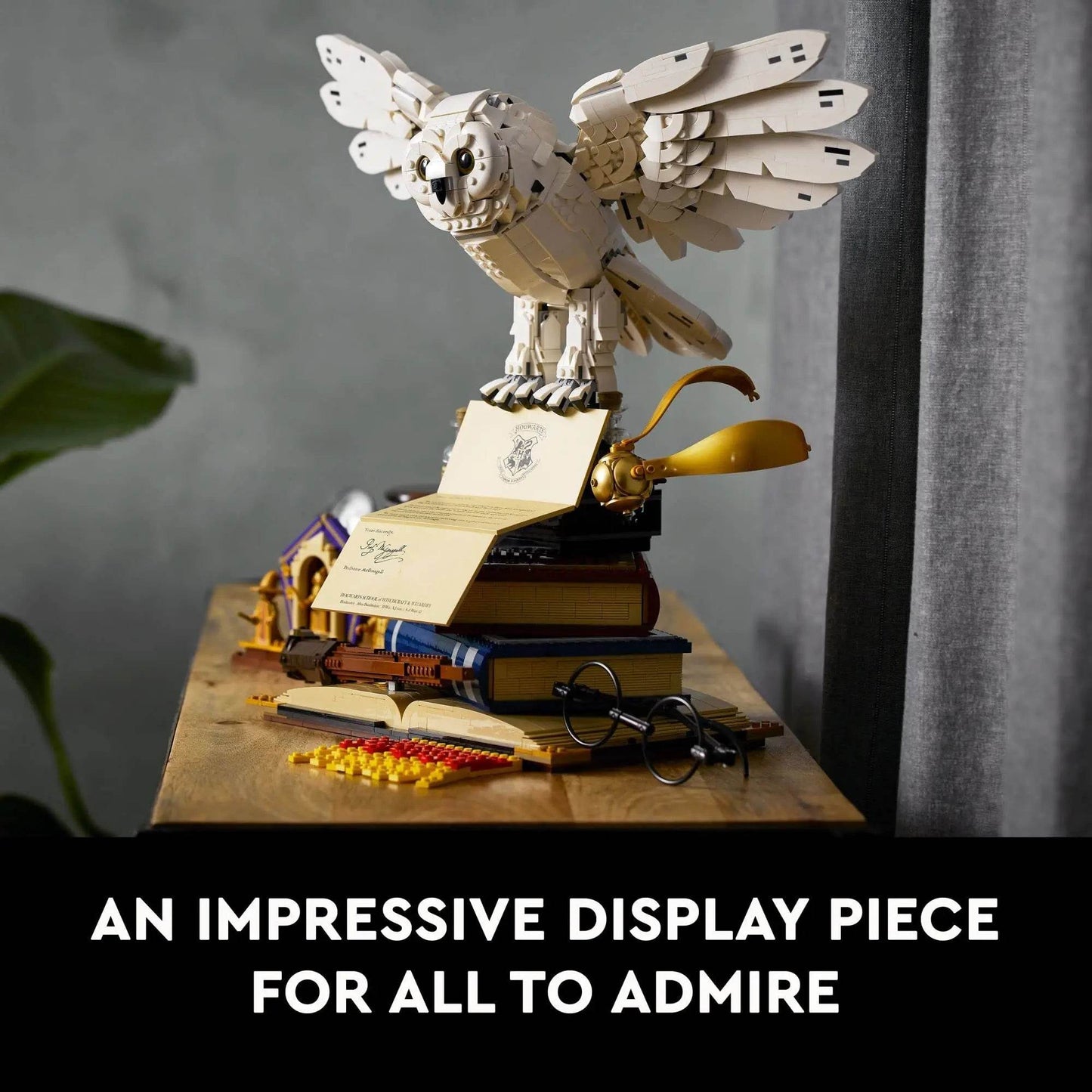 LEGO & Harry Potter Hogwarts Icons Collectors' Edition 76391 Collectible 20th Anniversary Set for Adults Gift (3010 Pieces) - 76391