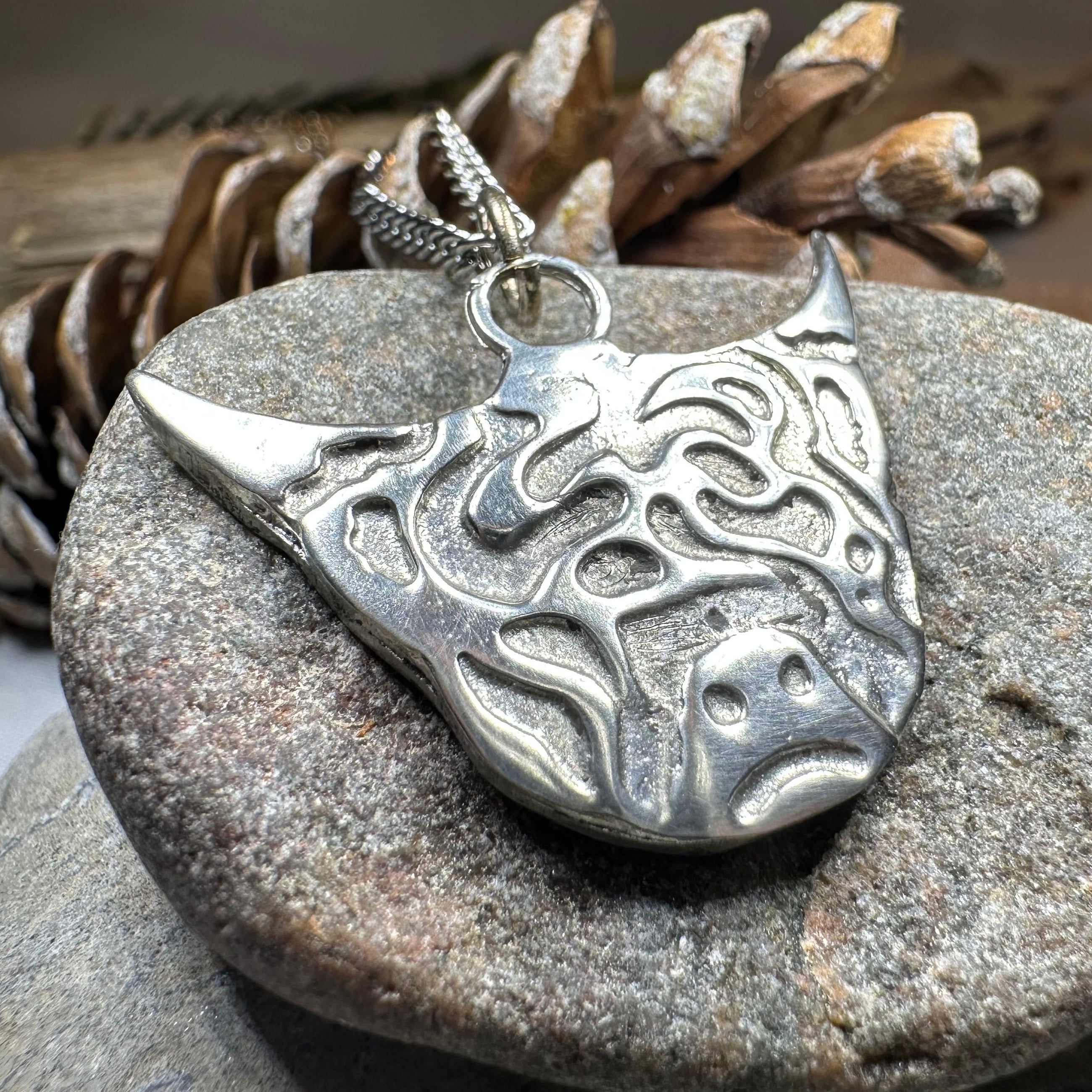 Hamish Highland Cow Necklace