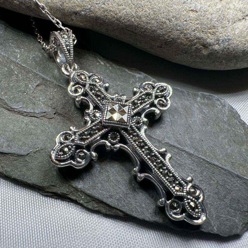 Scottish Skinnet Cross Necklace