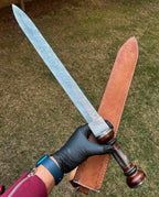 Gladiator sword with Damascus Blade