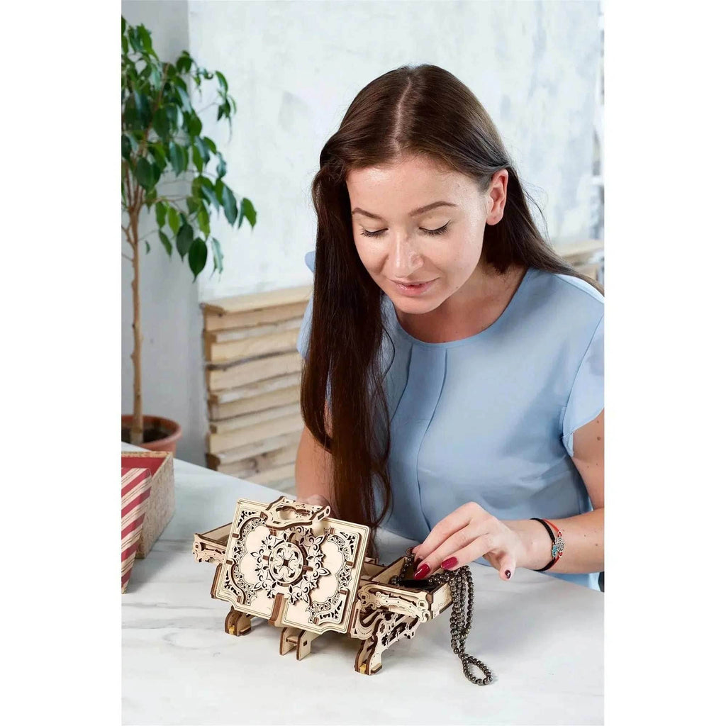 Antique Box 3D Wood Model Kit UGEARS - 