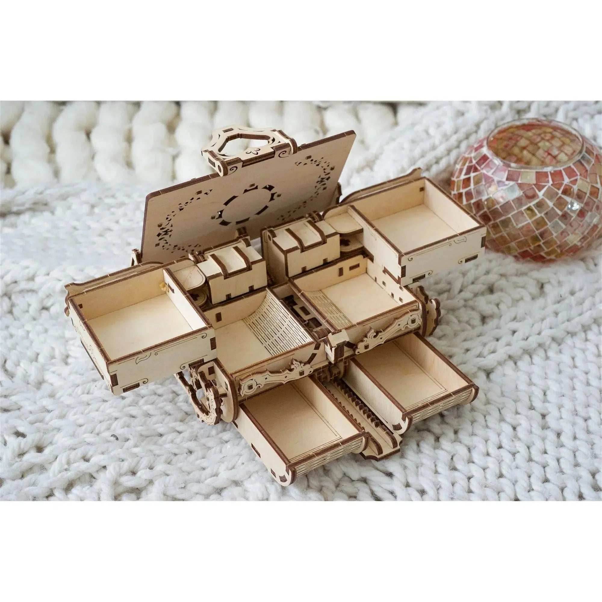 Antique Box 3D Wood Model Kit UGEARS - 