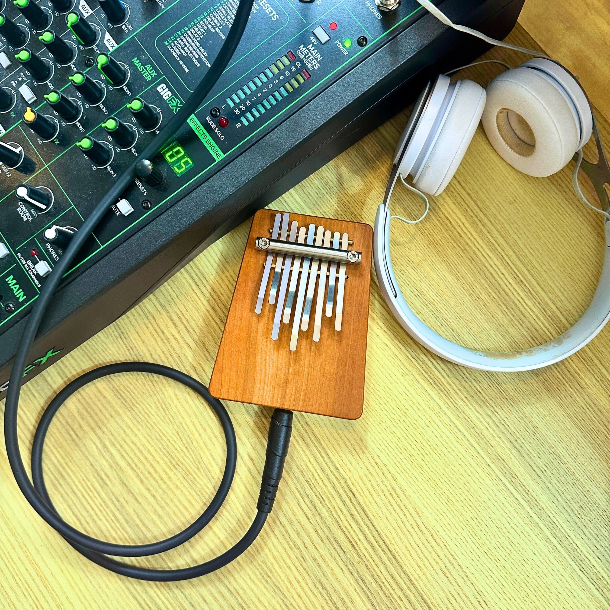 Hokema - B9 Kalimba Electro
