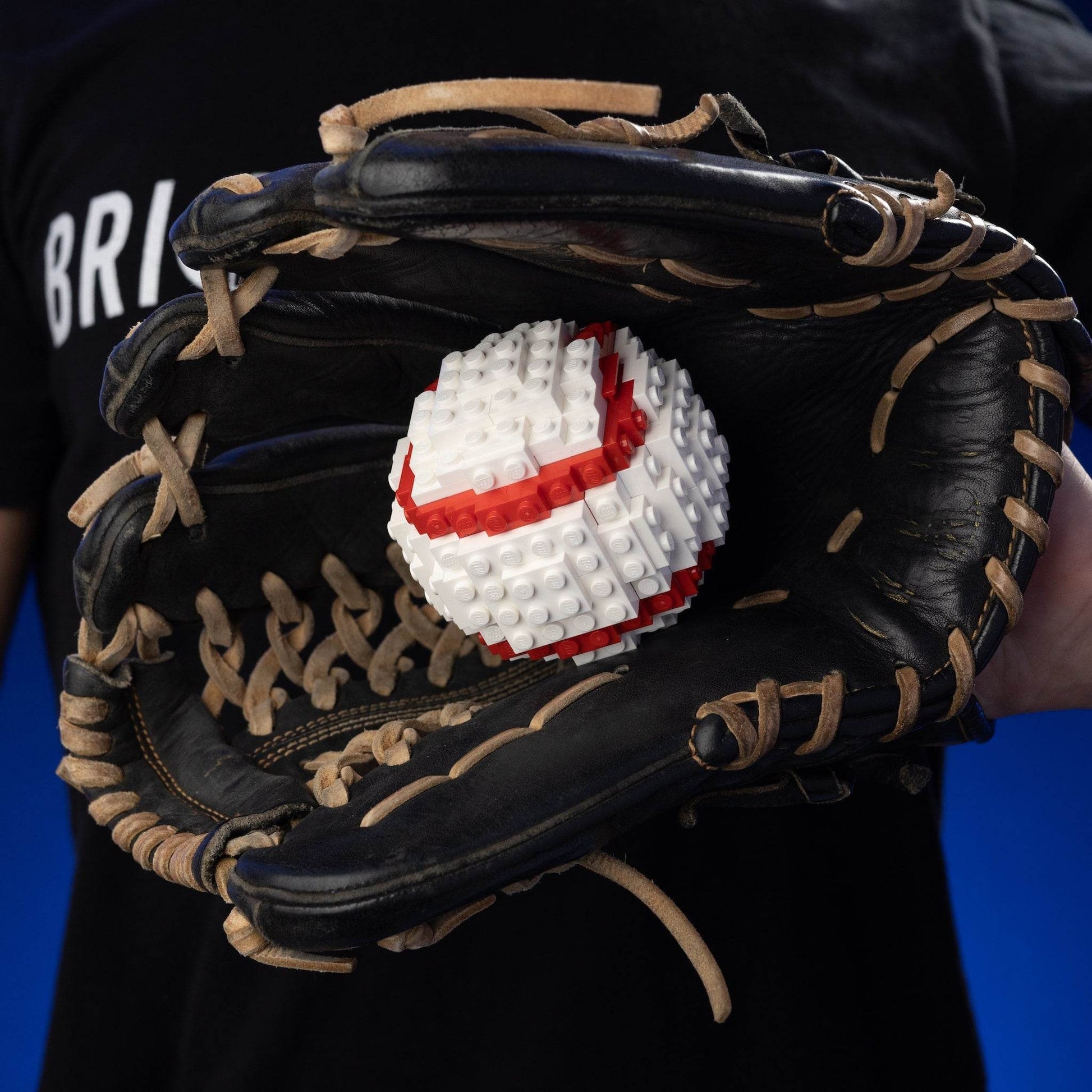 Life-Sized Baseball - Bricks & Instructions