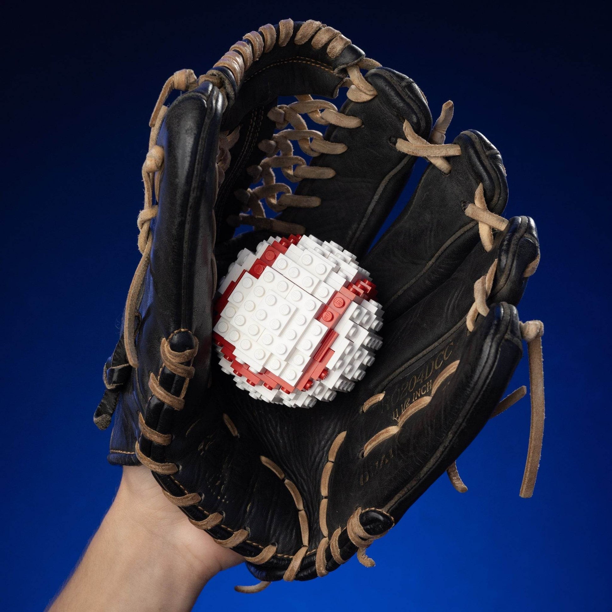 Life-Sized Baseball - Bricks & Instructions