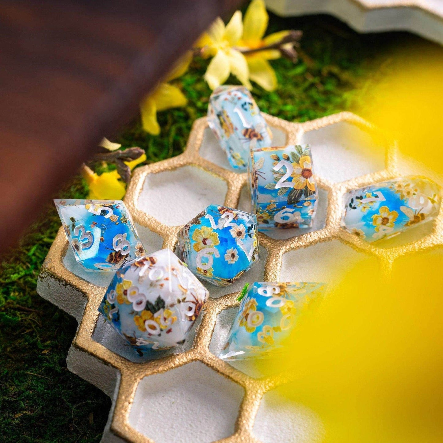 Bees And Flower Handmade Resin DND Dice Set - Full Set And Free Dice Box