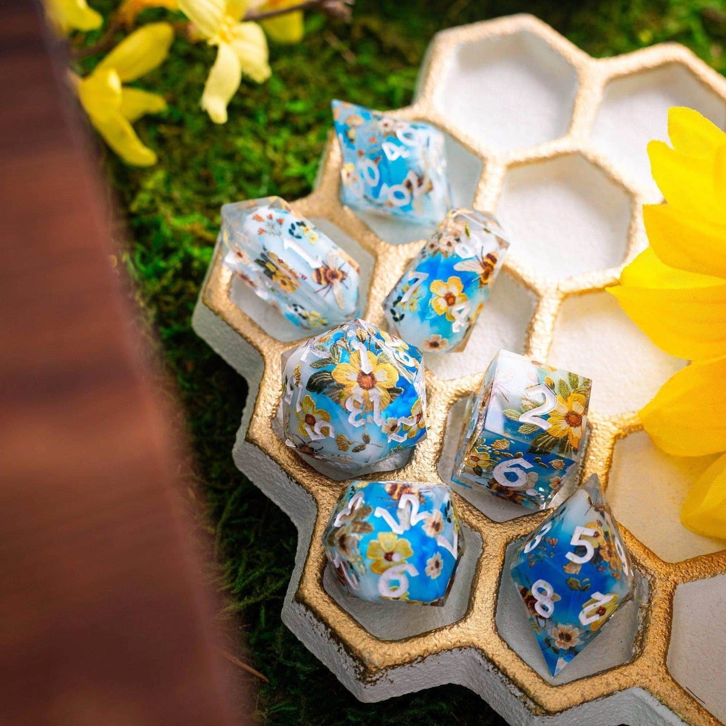 Bees And Flower Handmade Resin DND Dice Set - Full Set And Free Dice Box