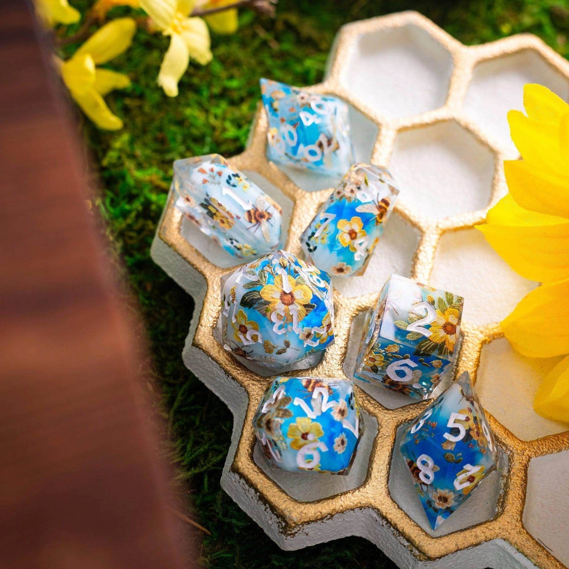 Bees And Flower Handmade Resin DND Dice Set - Full Set And Free Dice Box