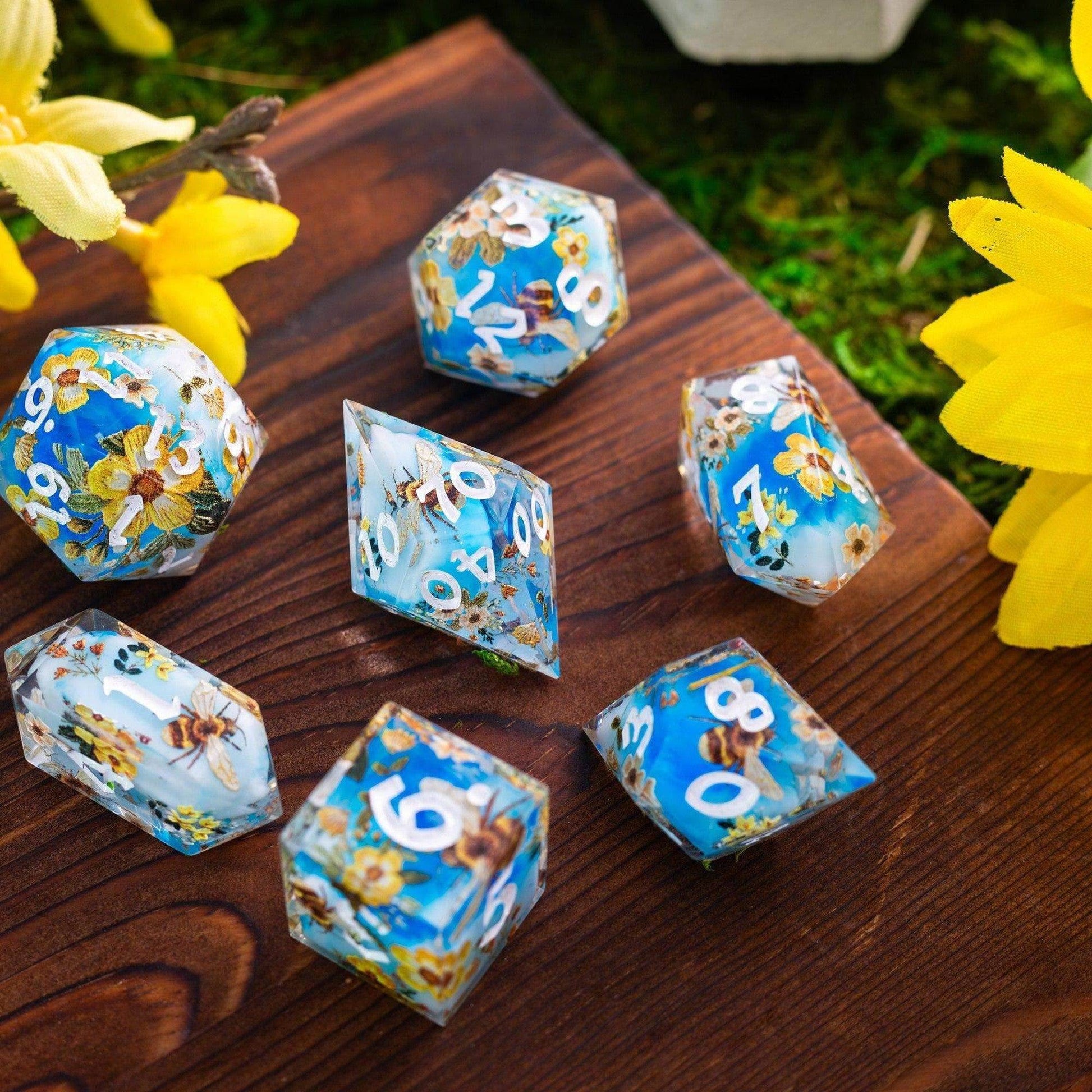 Bees And Flower Handmade Resin DND Dice Set - Full Set And Free Dice Box