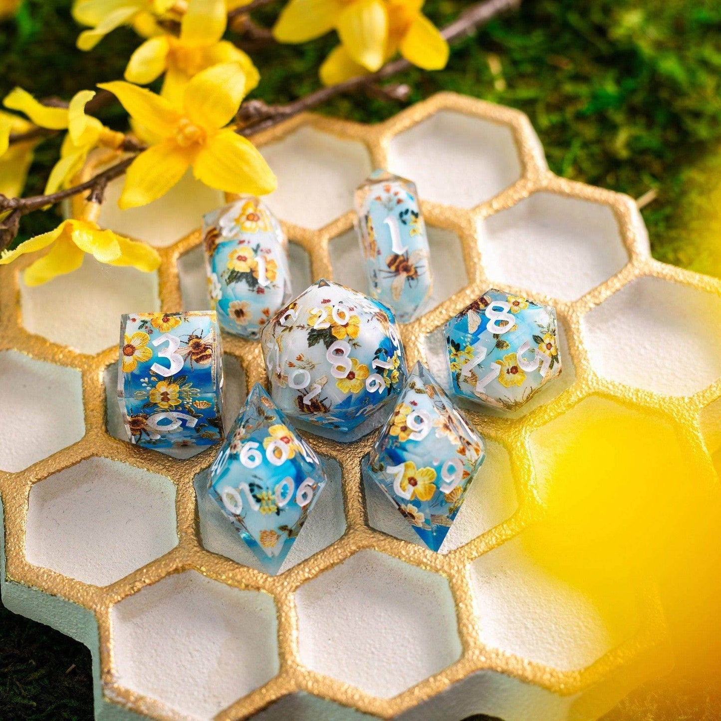 Bees And Flower Handmade Resin DND Dice Set - Full Set And Free Dice Box