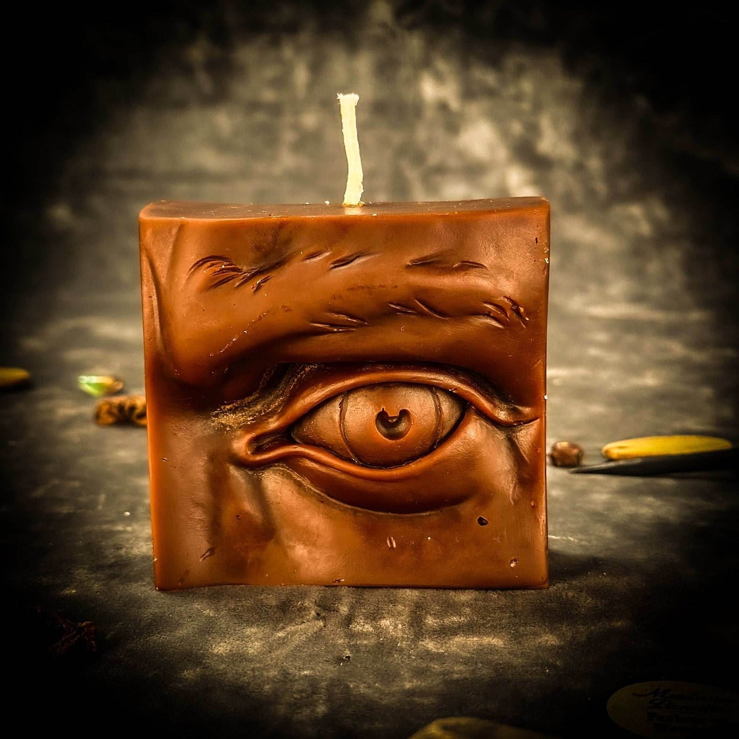 Beeswax Ex-Voto Eye Spell Candle - Brown (Translation)