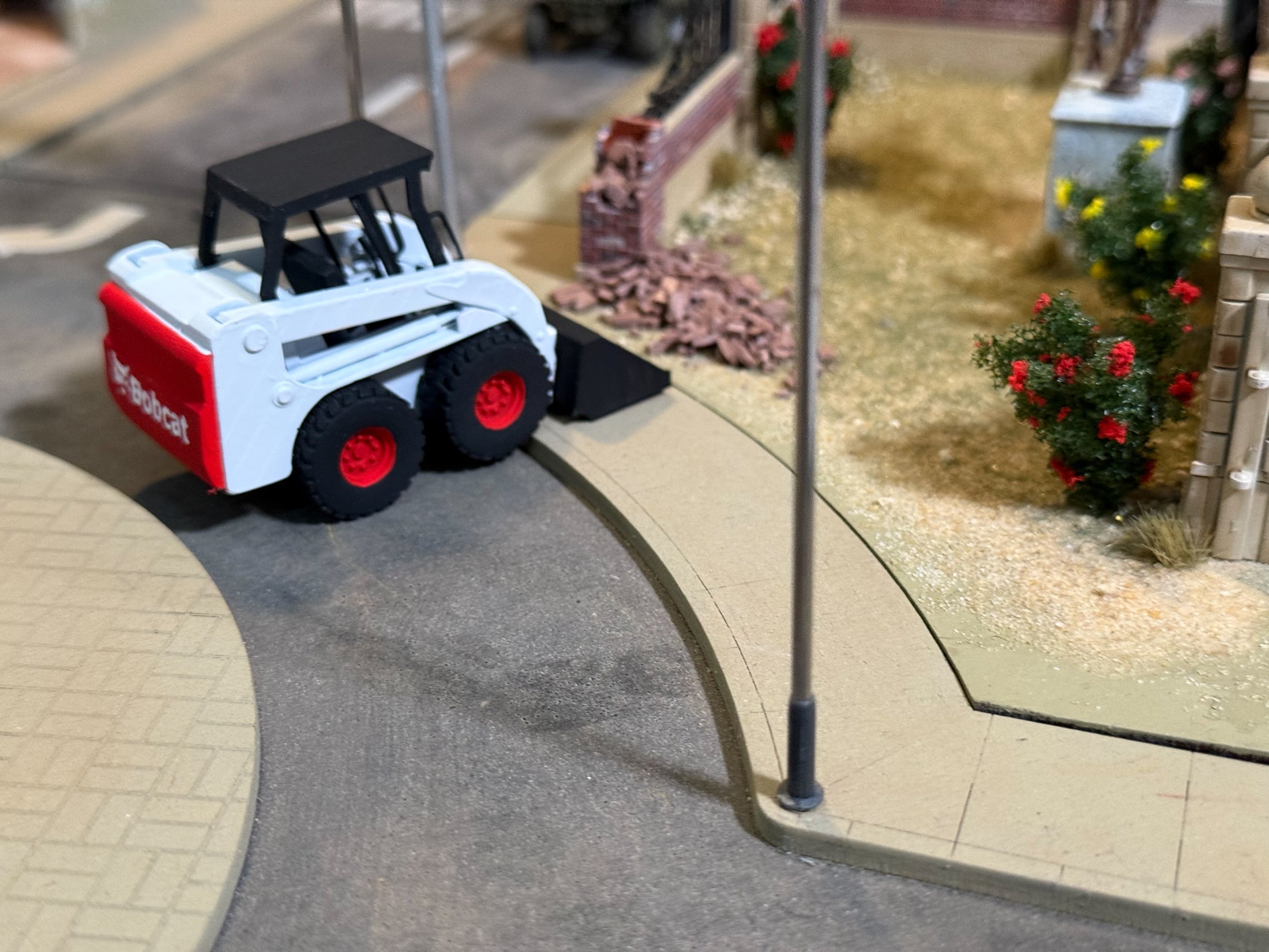 Bobcat (28mm)
