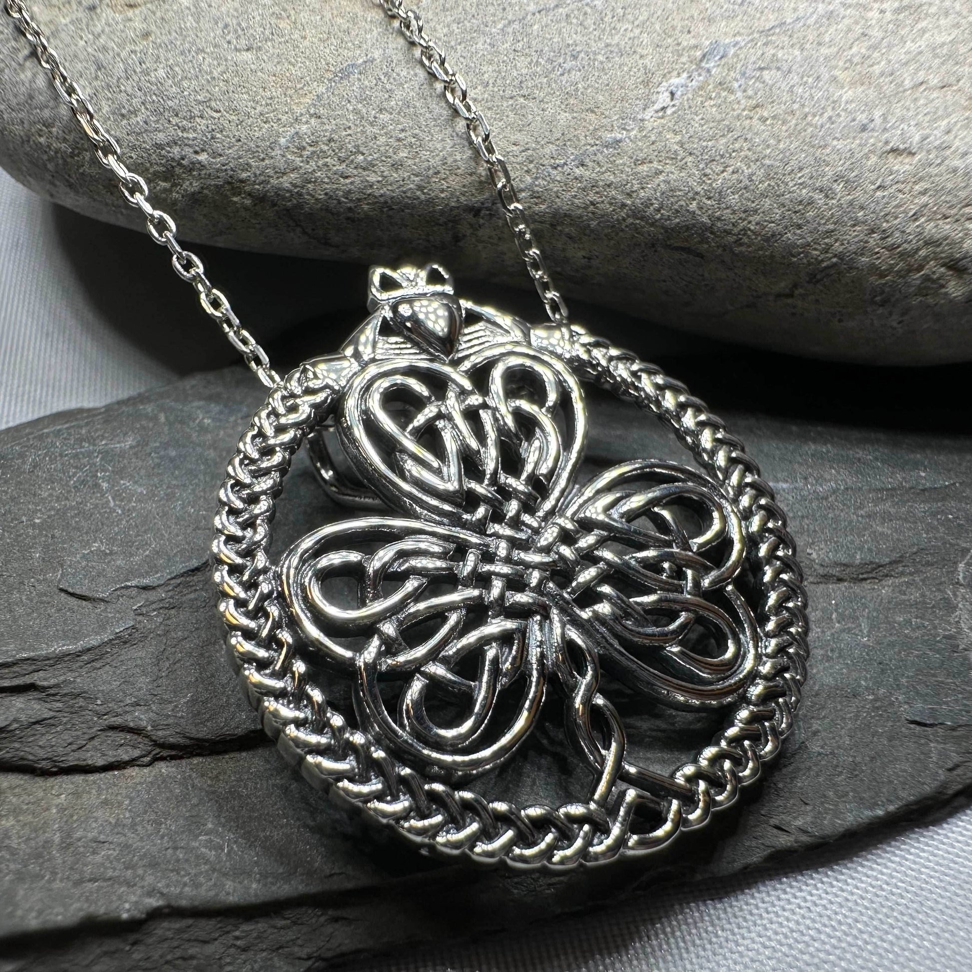 Sylvania Shamrock Necklace - 