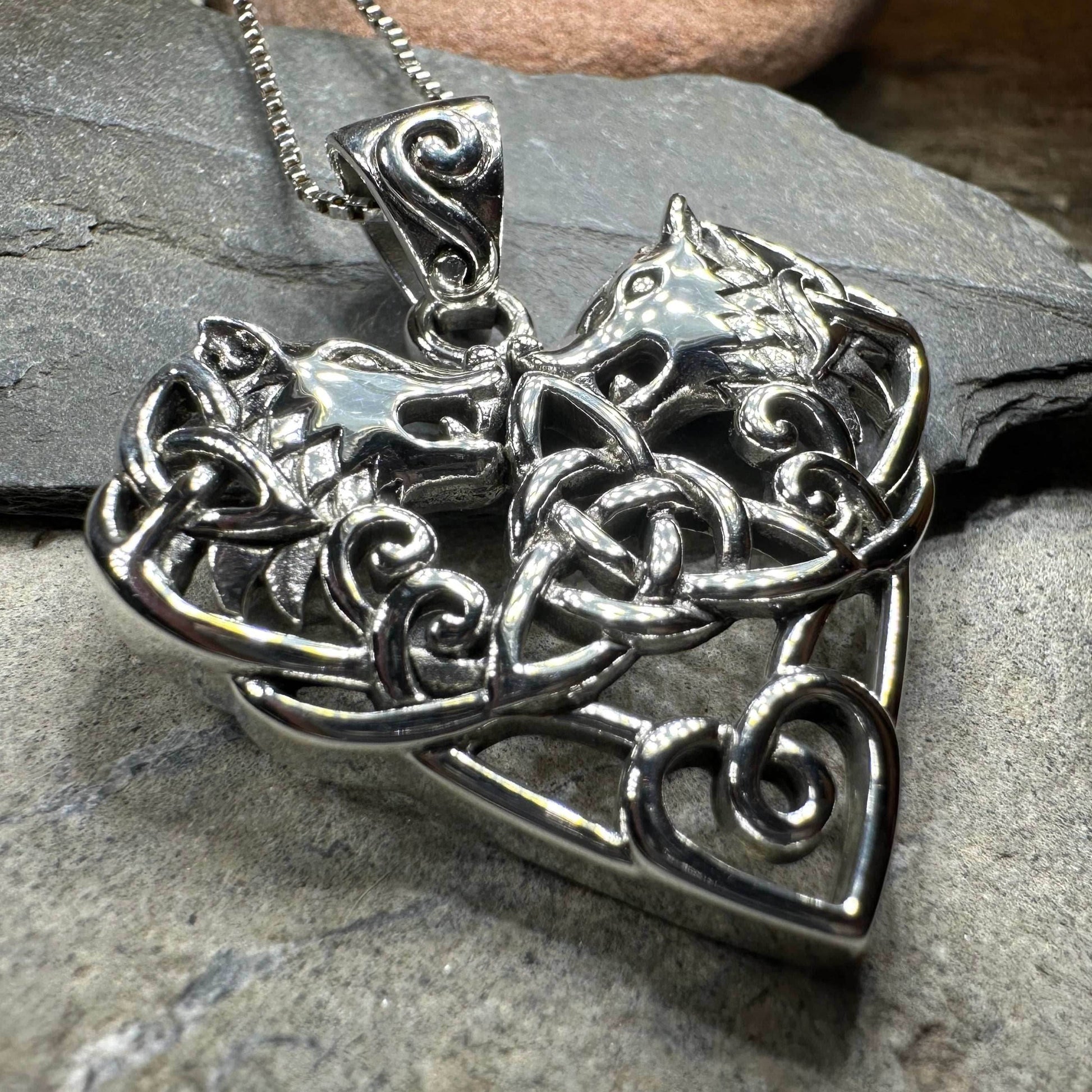 Celtic Wolf Love Necklace - 18