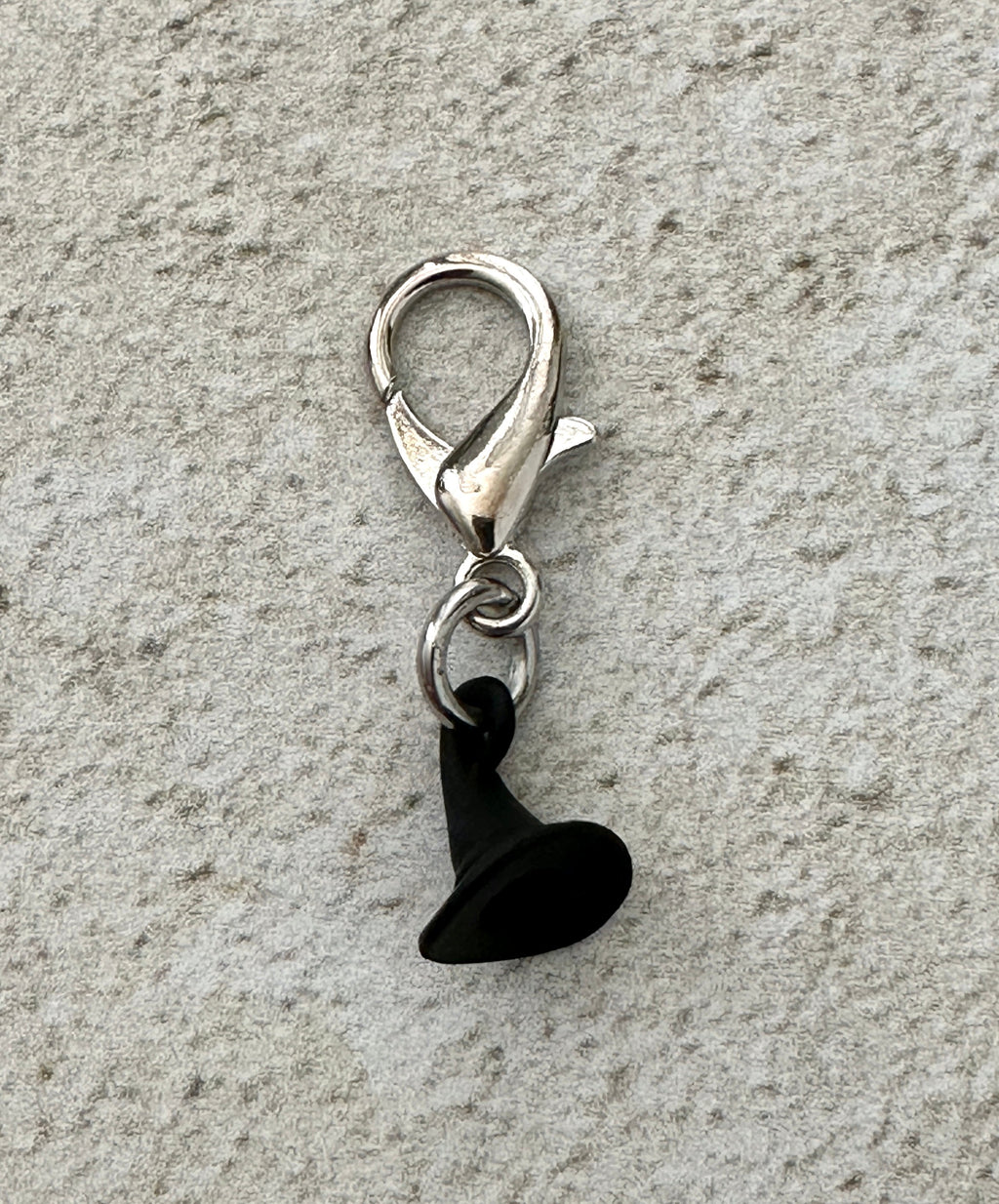 Black Witch Hat Zipper Pull Bag Charm Keychain