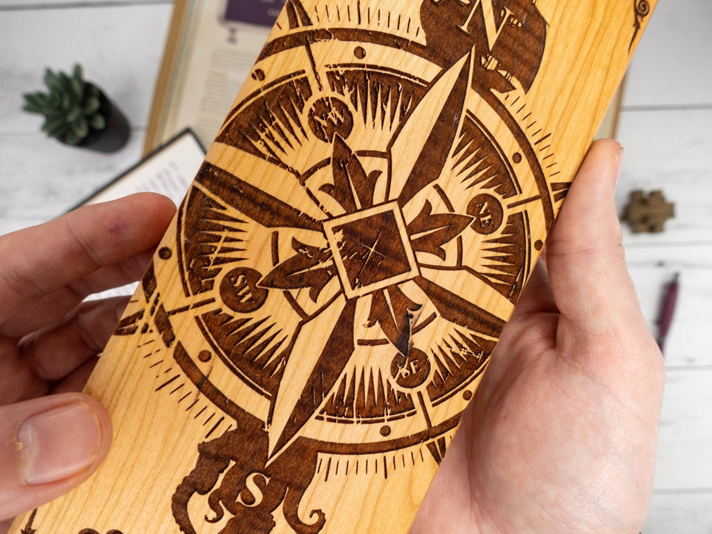 Compass Adventure | Engraved Dual Hex Dice Vault - Purpleheart