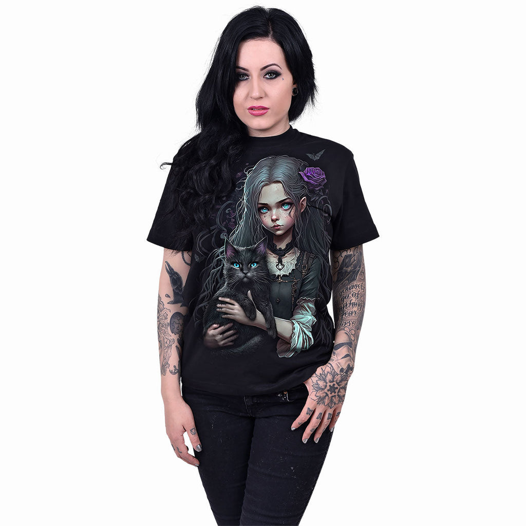 GOTH FAMILIAR - Front Print T-Shirt Black