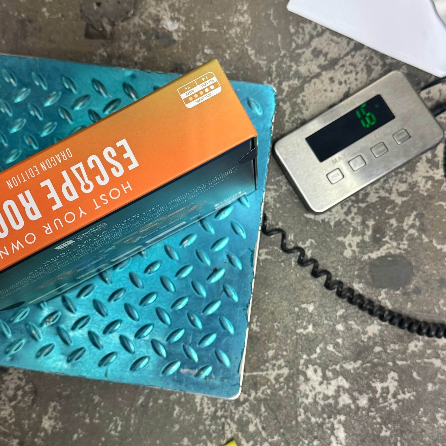 Escape Room Dragon Edition Board Game HOSTFAM-ESCAPE-DRGN - 