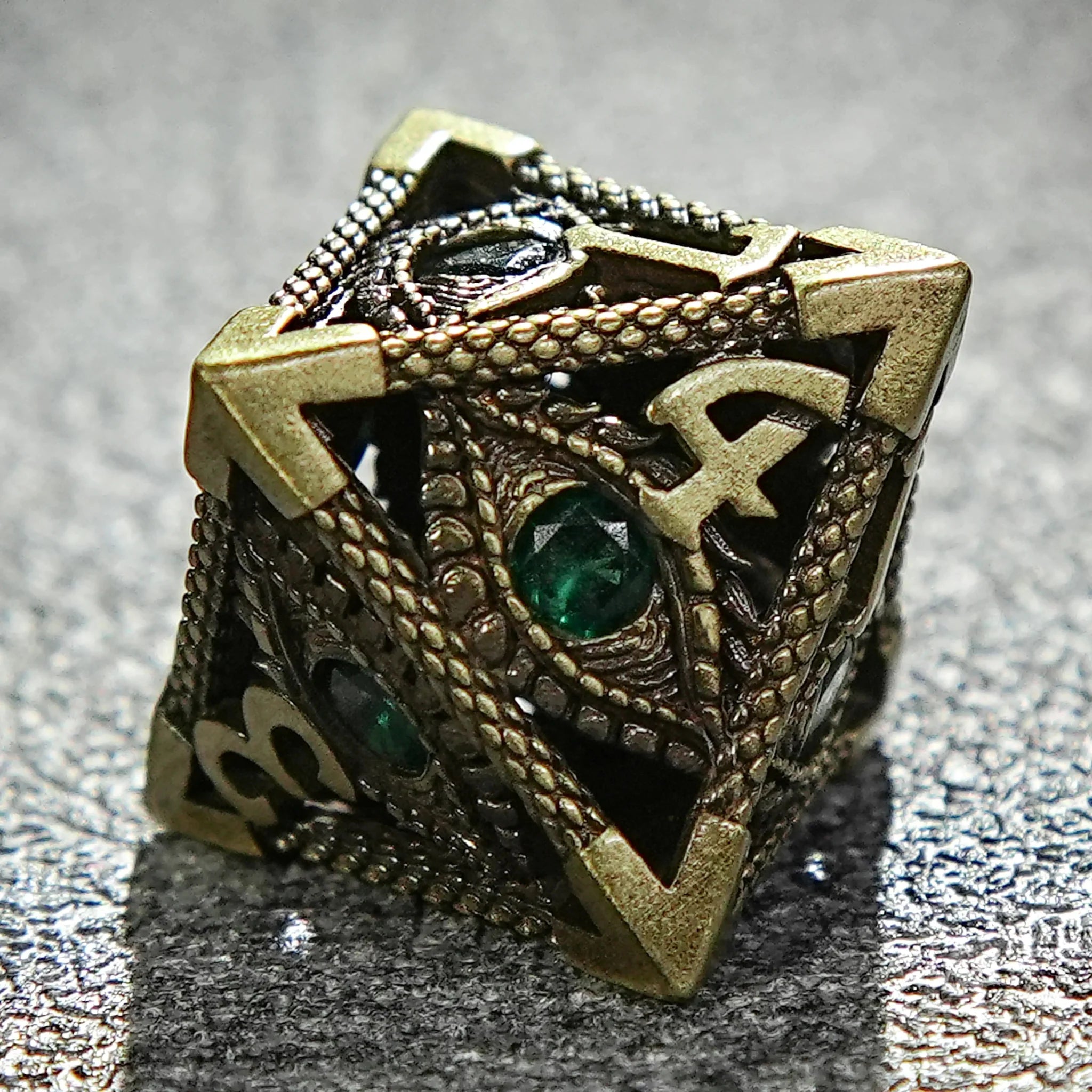 Bronze Emerald Dragon Eye Hollow Metal DND Dice Set