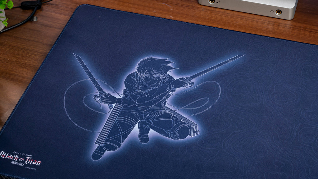 Attack on Titan Topo Desk Mat