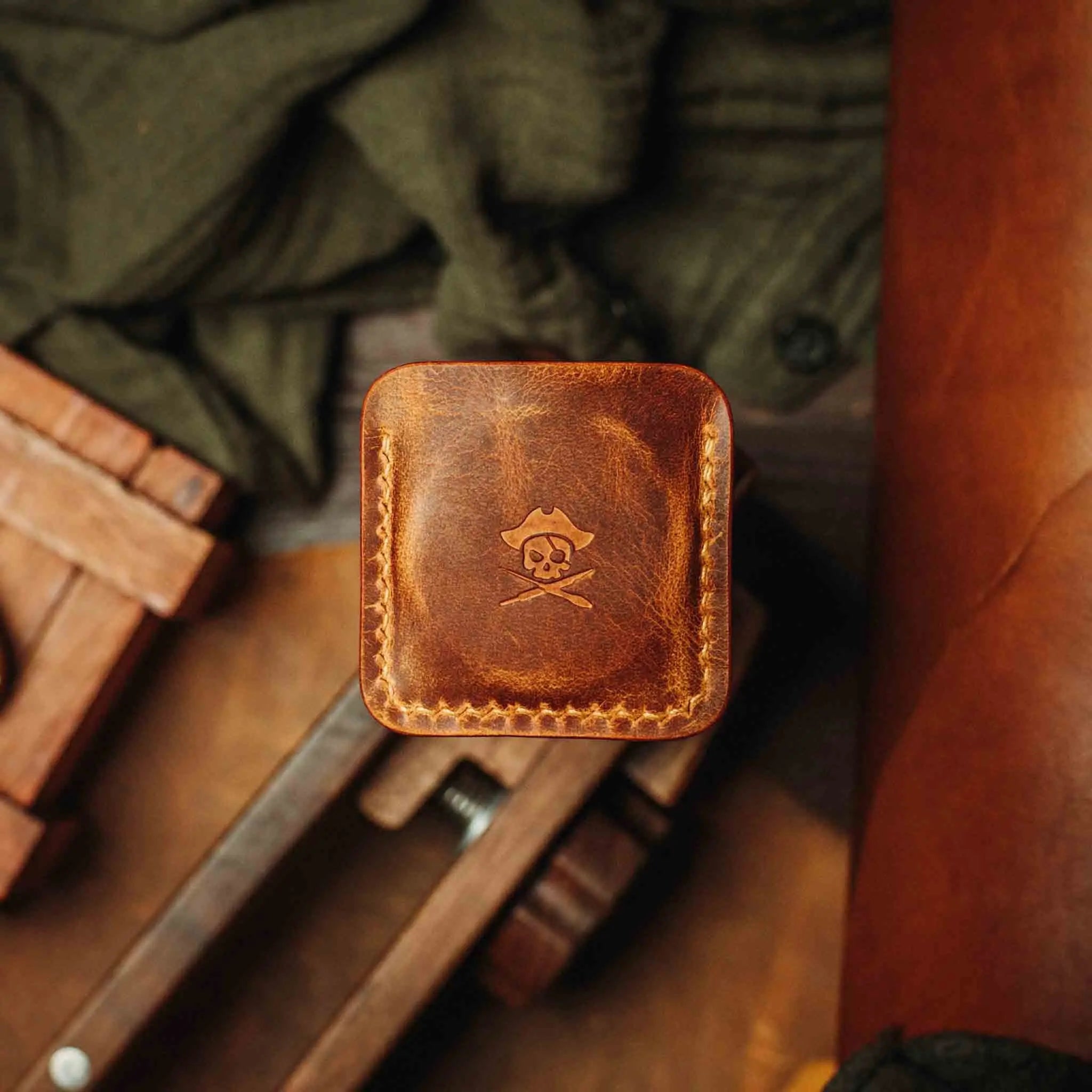 Peso Pocket v3 – Leather Challenge Coin Slip | Pirate Goods
