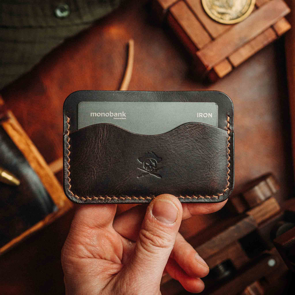Pirate Goods Drunken Boatswain v2 – Leather Card Holder