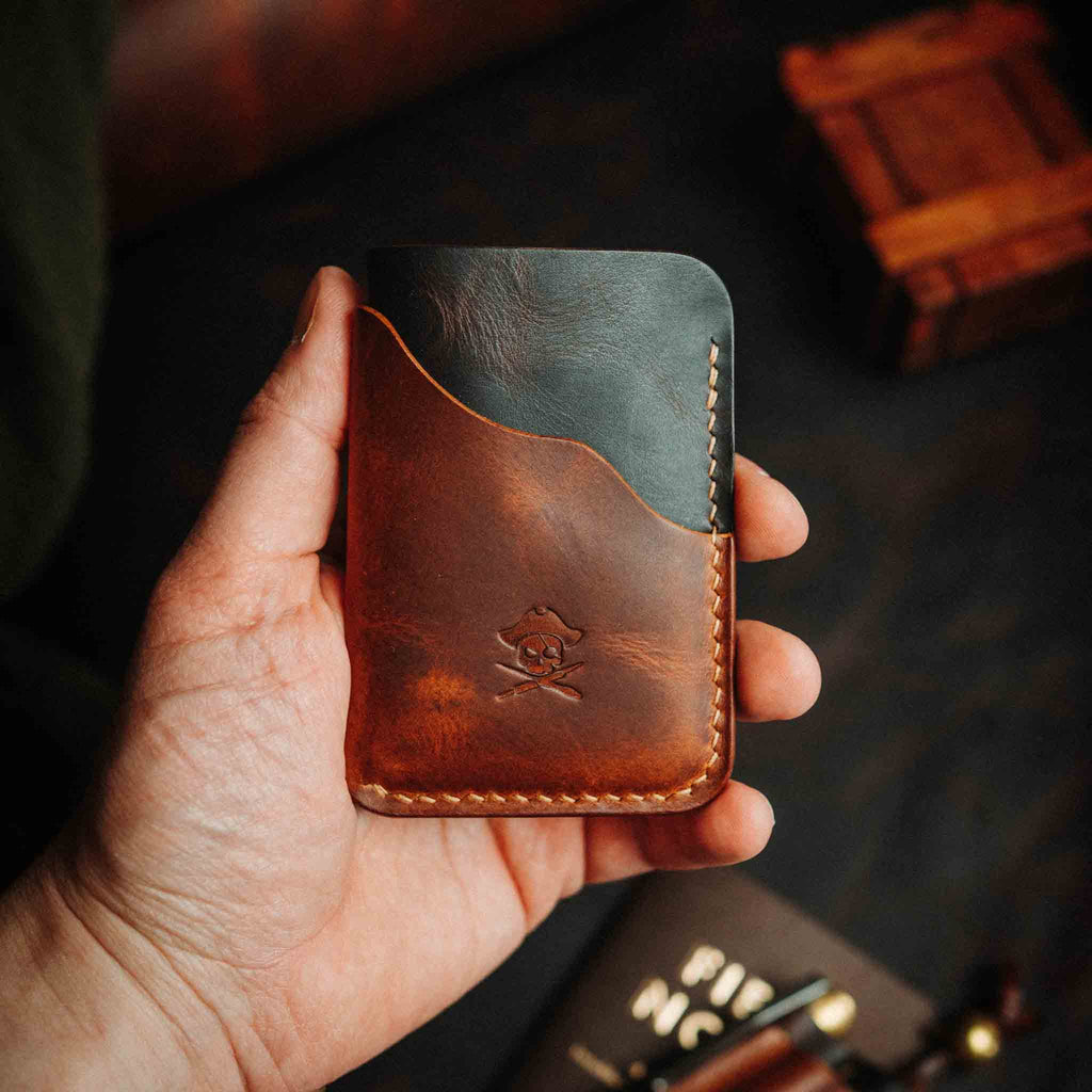 Venturer v2 – Minimalist Leather Wallet