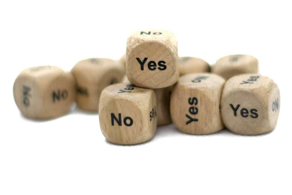 10-Pack Yes/No Dice Wooden 16mm d6 w/Black Rounded Corners - Wood Dice - 
