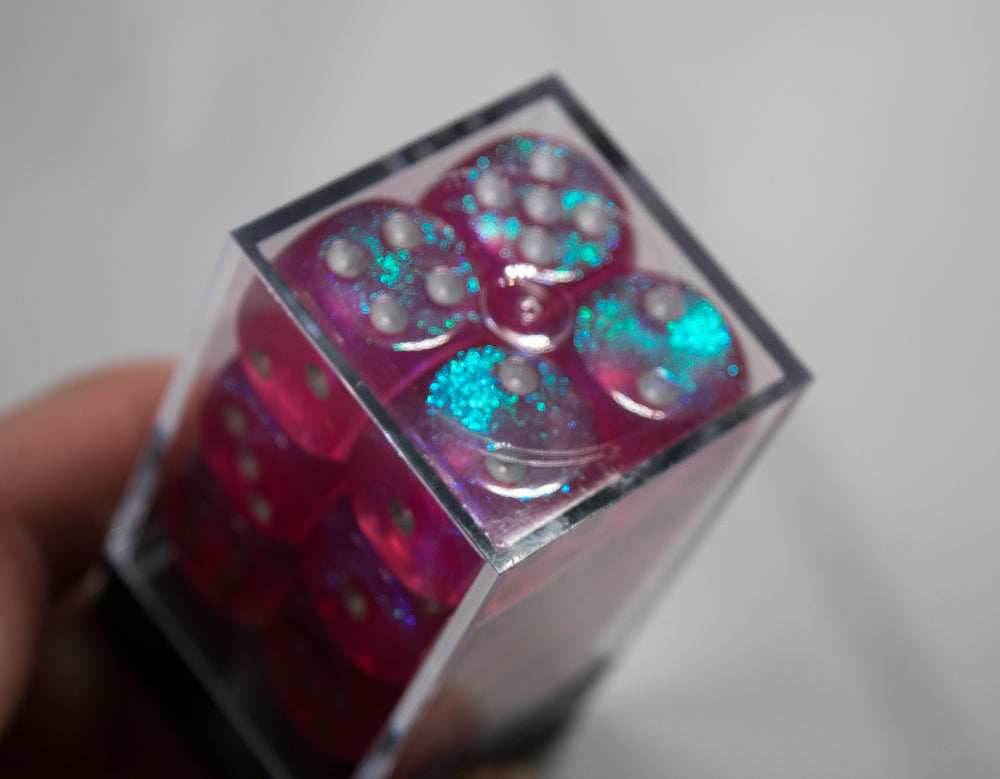 Old Glitter Borealis Pink/Silver d6 Block Dice RARE OOP Chessex 27604 16mm - 