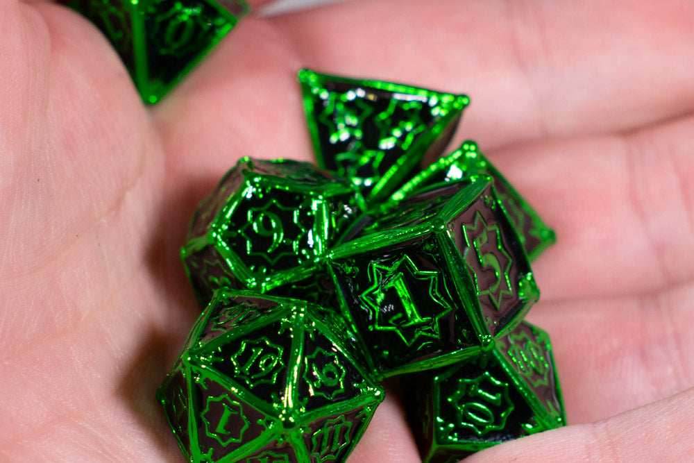 Alien 7-Dice Metal Set Green w/ Black Fill {North Star Dice Collection} - 