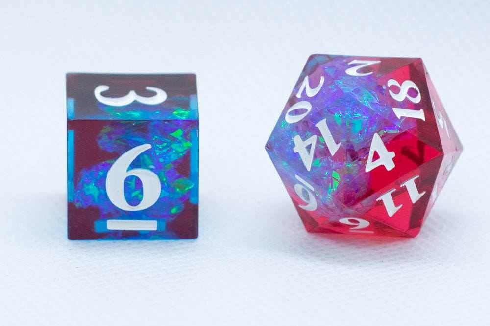 Blue on Red Sharp Edge Resin d6 / d20-Dice (Blue- Red w/ White Numbers) - d6
