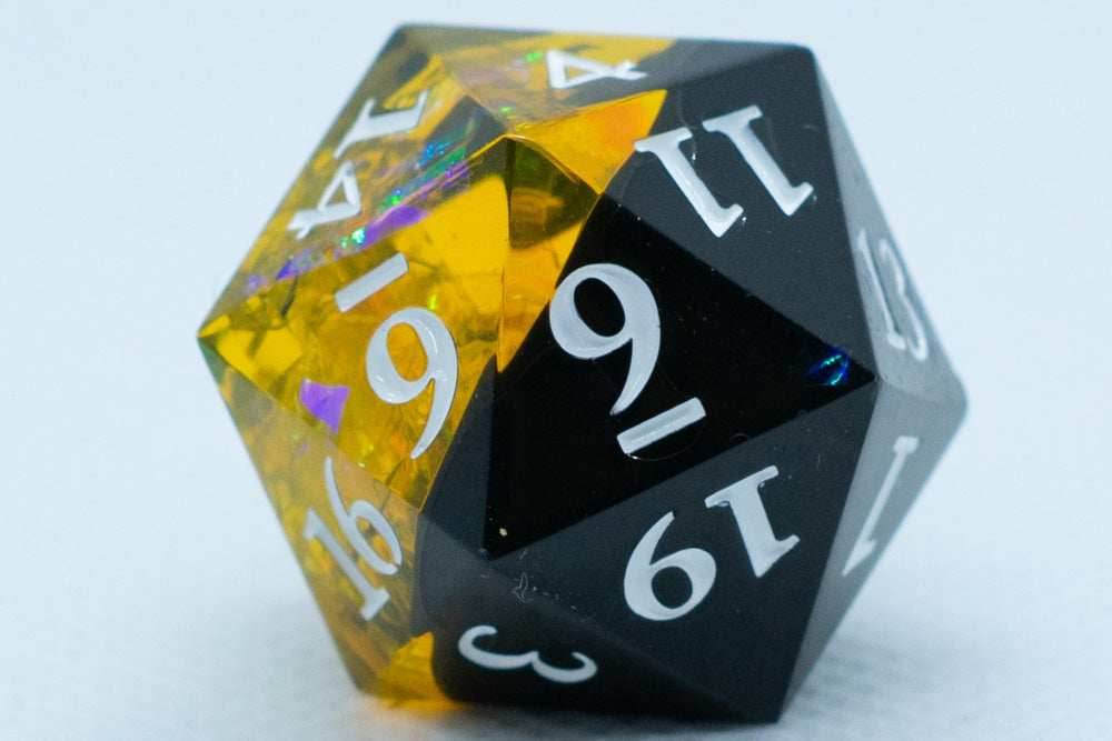 Infection Sharp Edge Resin d6/d20-Dice (Black & Yellow w/White Numbers) [subtle imperfection] - d6