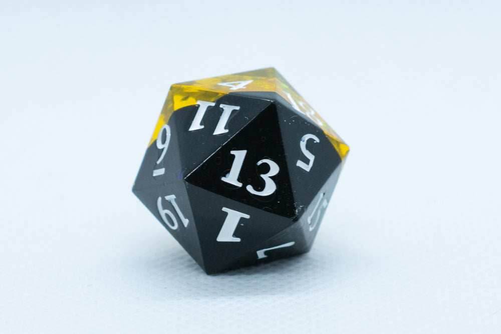 Infection Sharp Edge Resin d6/d20-Dice (Black & Yellow w/White Numbers) [subtle imperfection] - d6