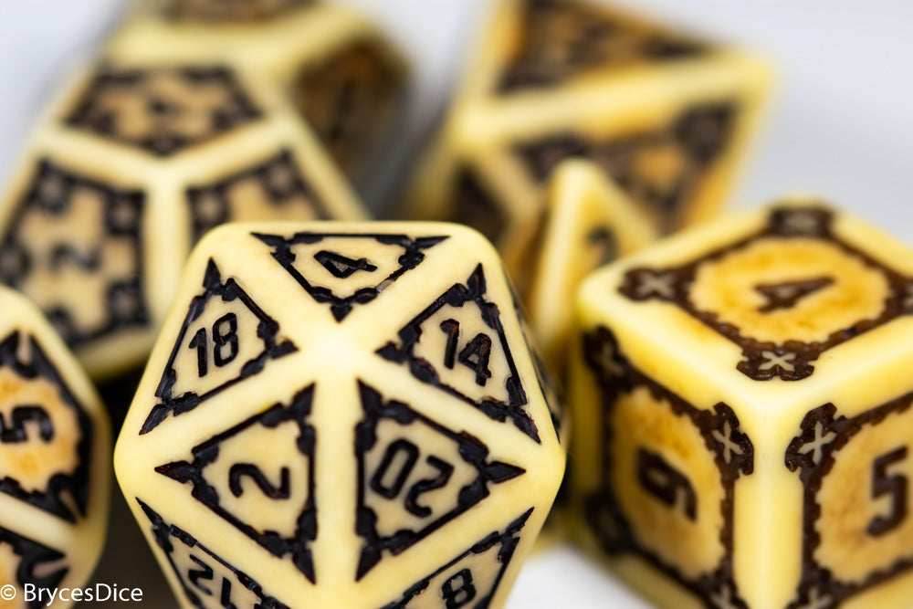 (Brown) Ancient Huge Castle Dice (D6:25mm) 7-Dice - 