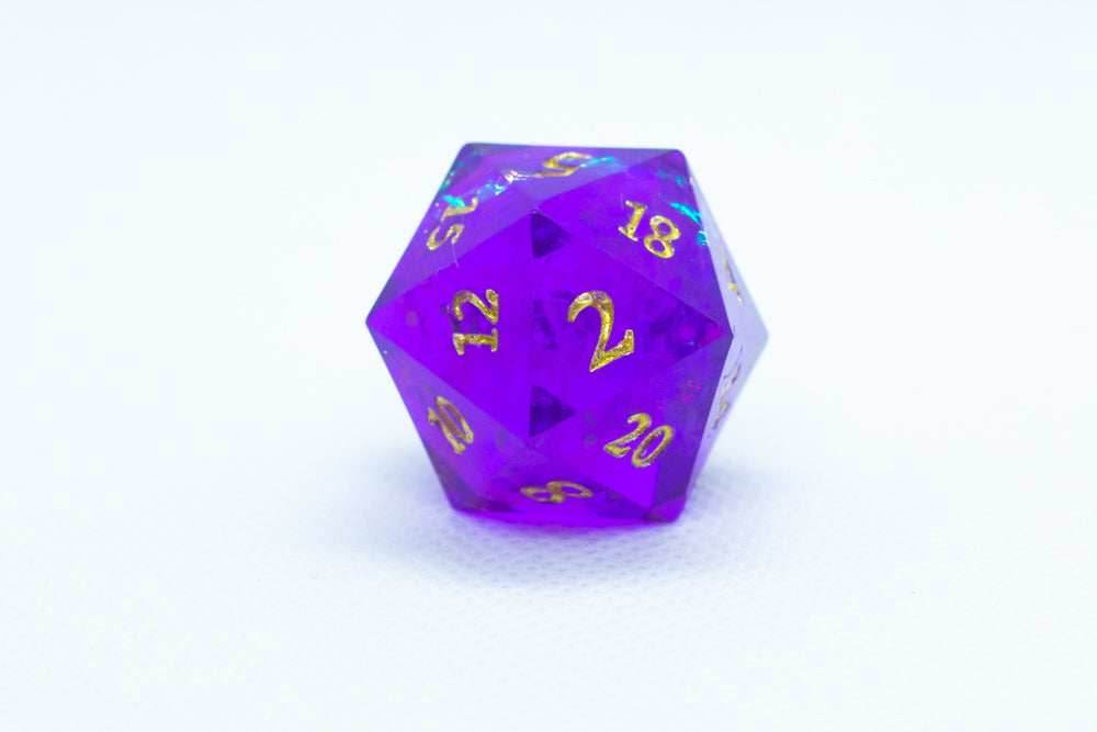 Pinnacle of Purple Sharp Edge Resin d6 / d20-Dice (Purple w/ Gold Numbers) - d6 IMPERFECT