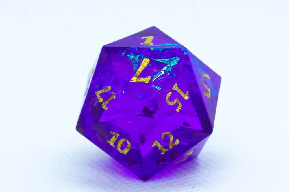 Pinnacle of Purple Sharp Edge Resin d6 / d20-Dice (Purple w/ Gold Numbers) - d6 IMPERFECT