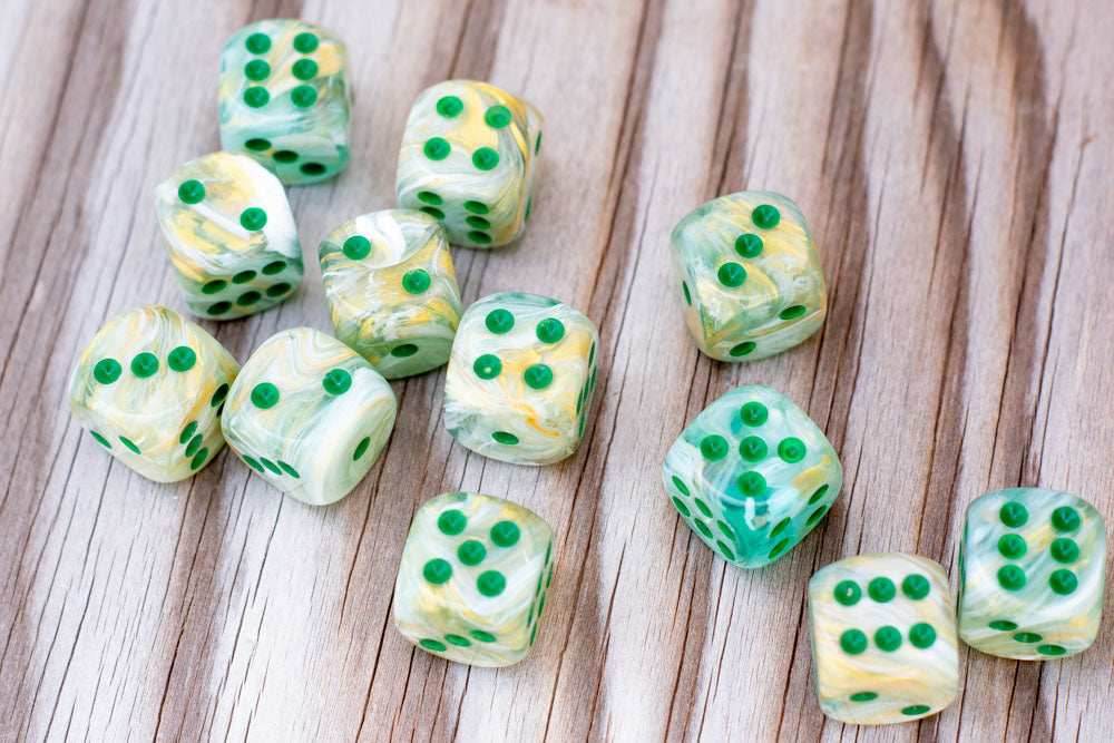 Marble 16mm d6 Green/dark green Dice (sold per die) - 