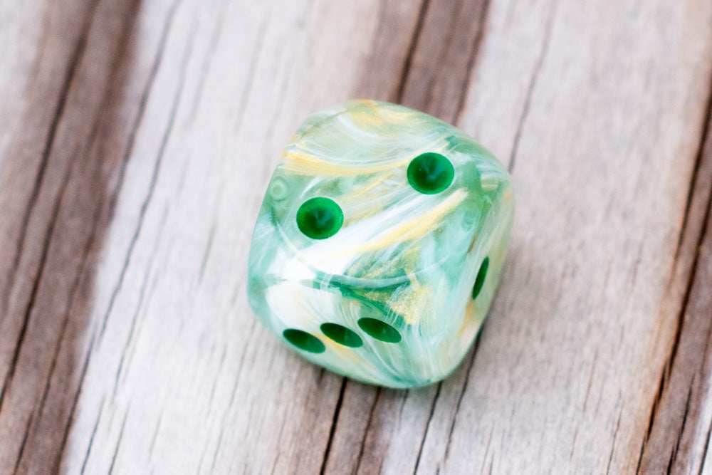 Marble 16mm d6 Green/dark green Dice (sold per die) - 