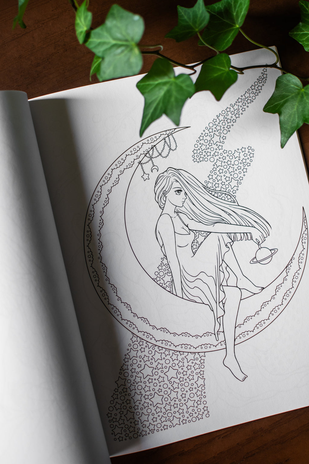 Creative Haven Manga Muses Coloring Book: Inspiring Anime, Manga, & Pop Surrealist Designs (Adult Coloring Books: Fantasy)