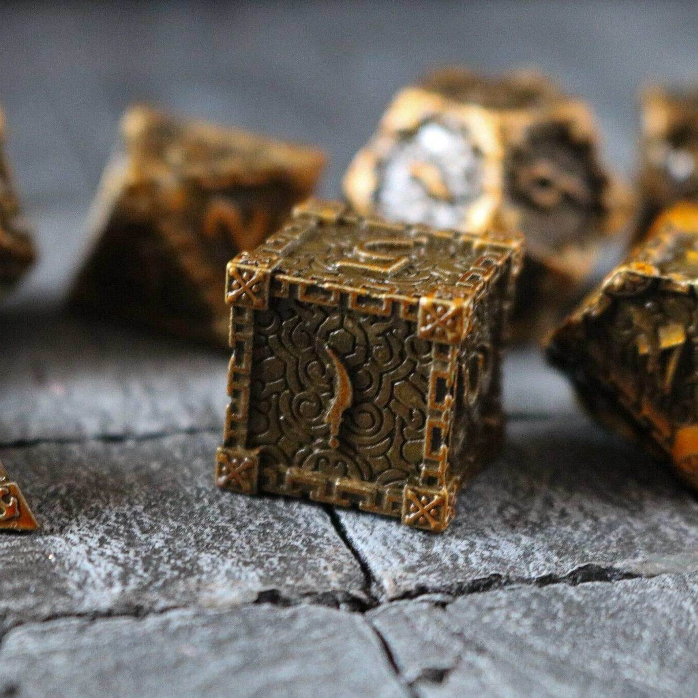 Dagger Gold Metal DND Dice Set - Only 1 D20