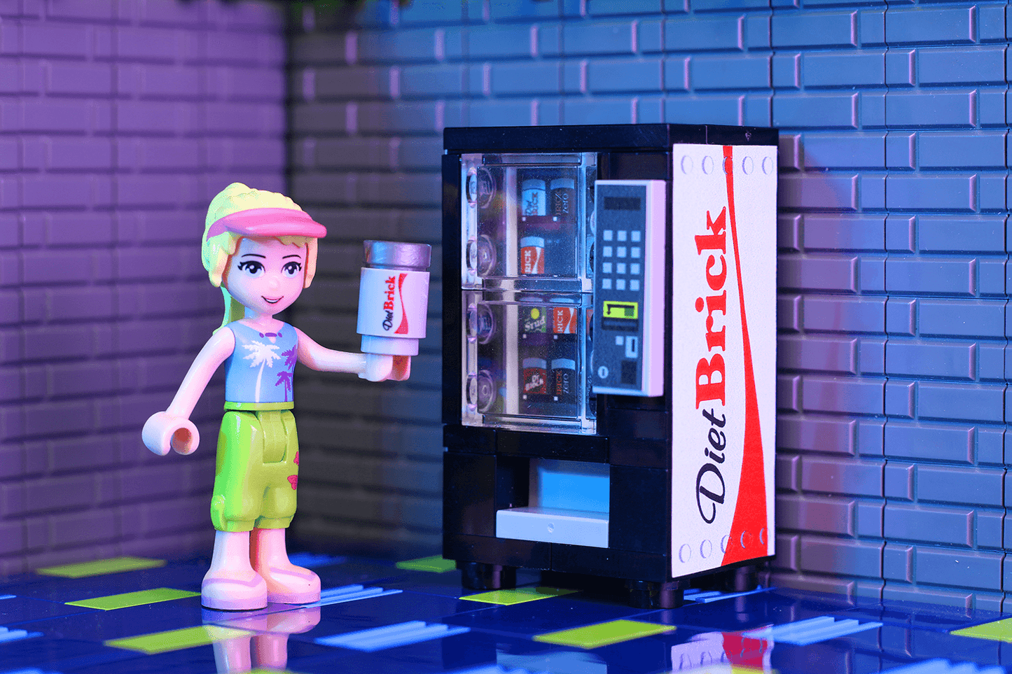 Diet Brick - B3 Customs Soda Vending Machine made using LEGO parts - 