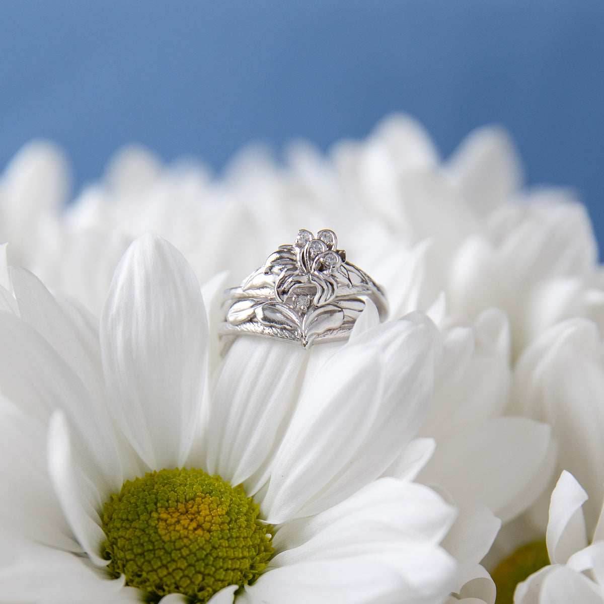 Disney X RockLove DISNEY TANGLED Rapunzel Sundrop Flower Stacker Rings - Yellow Gold Plated / Size 5