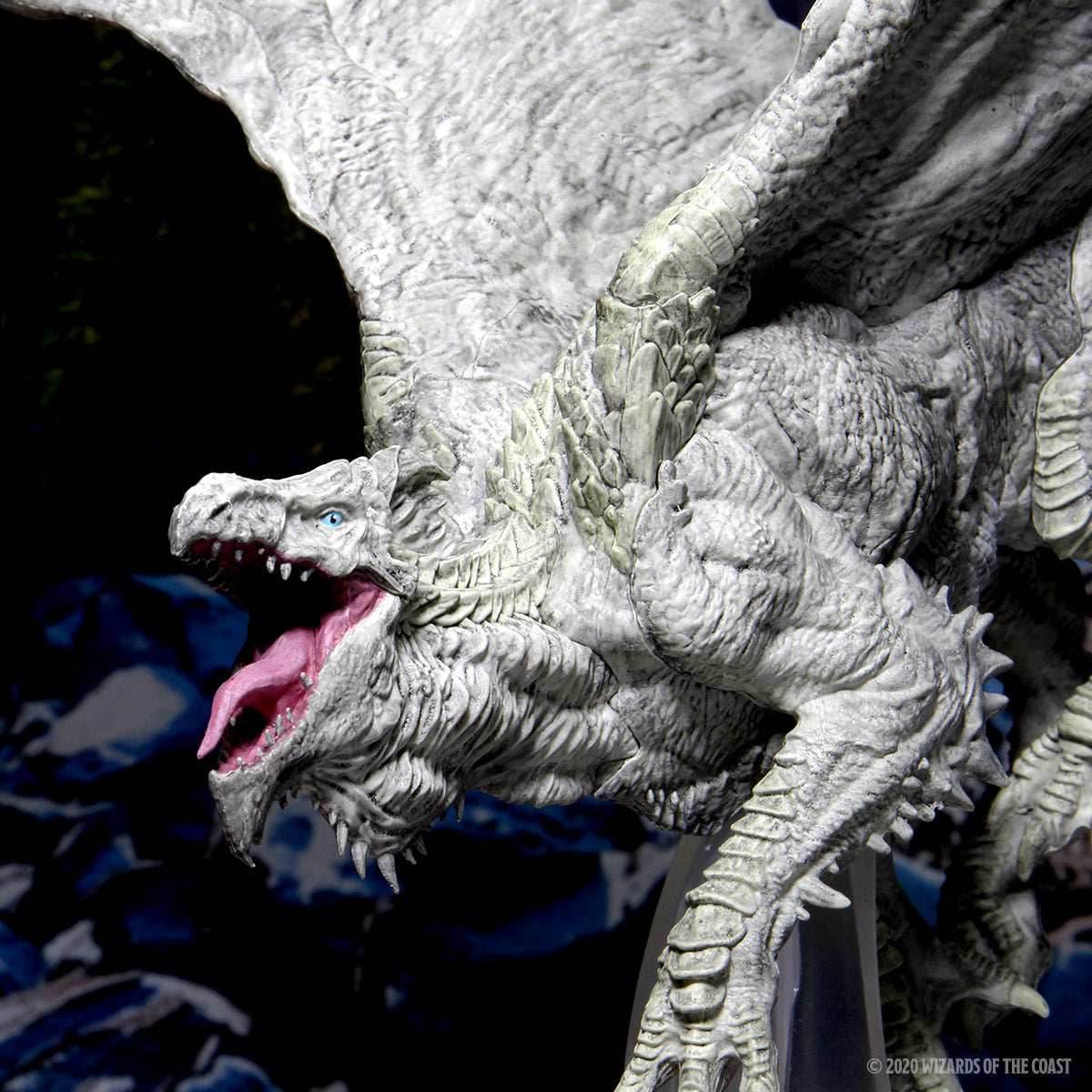 D&D: Icons of the Realms - Adult White Dragon Premium Figure - 
