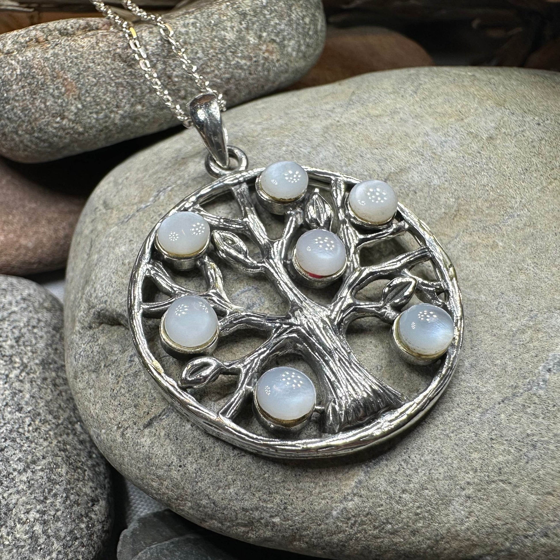 Anice Tree of Life Necklace - Mother of Pearl