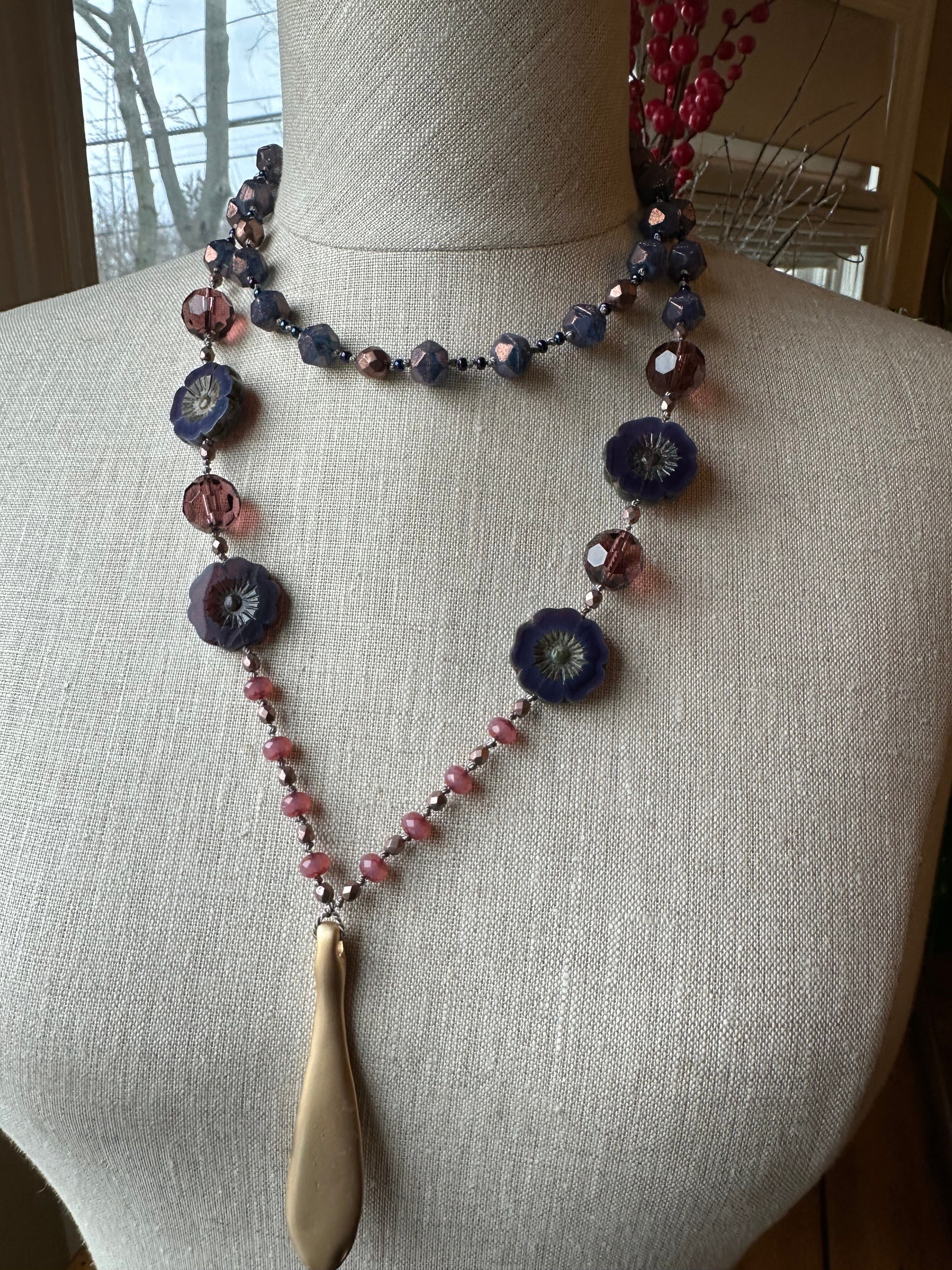 Gibson Girl Long Necklace