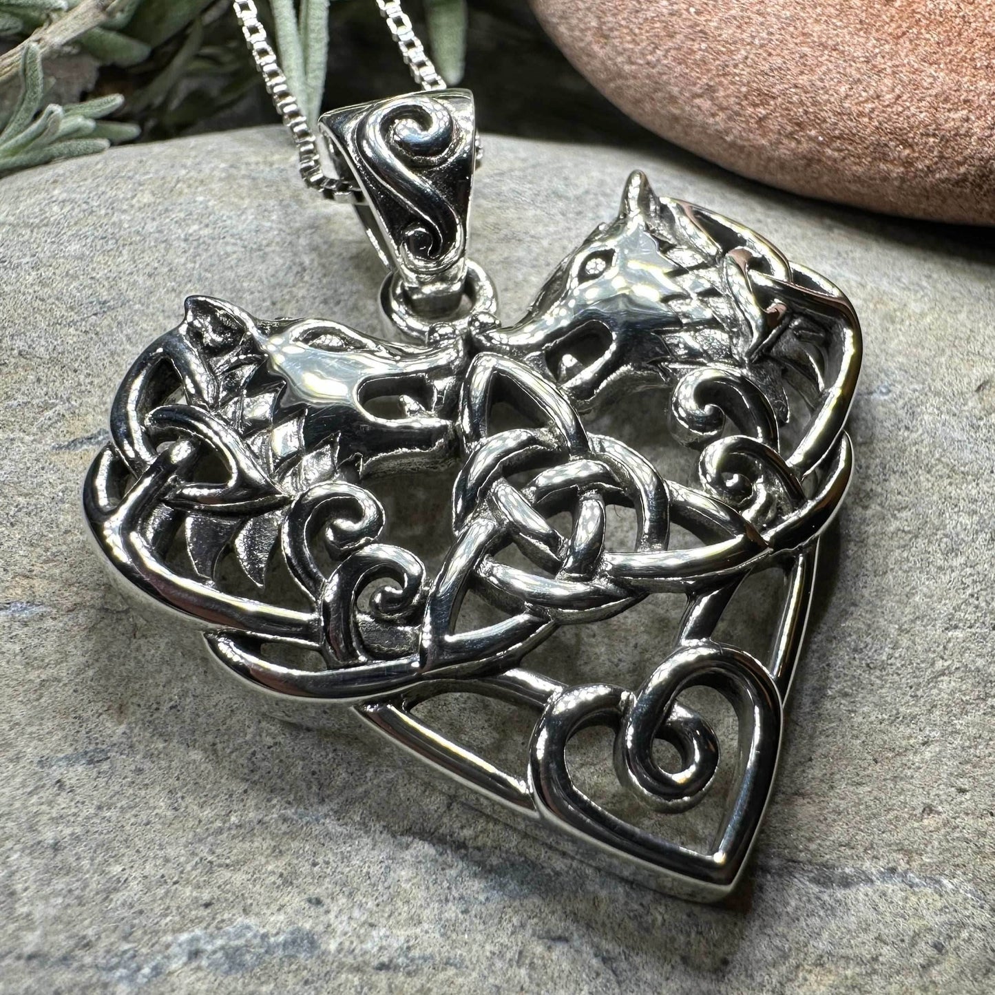 Celtic Wolf Love Necklace - 18