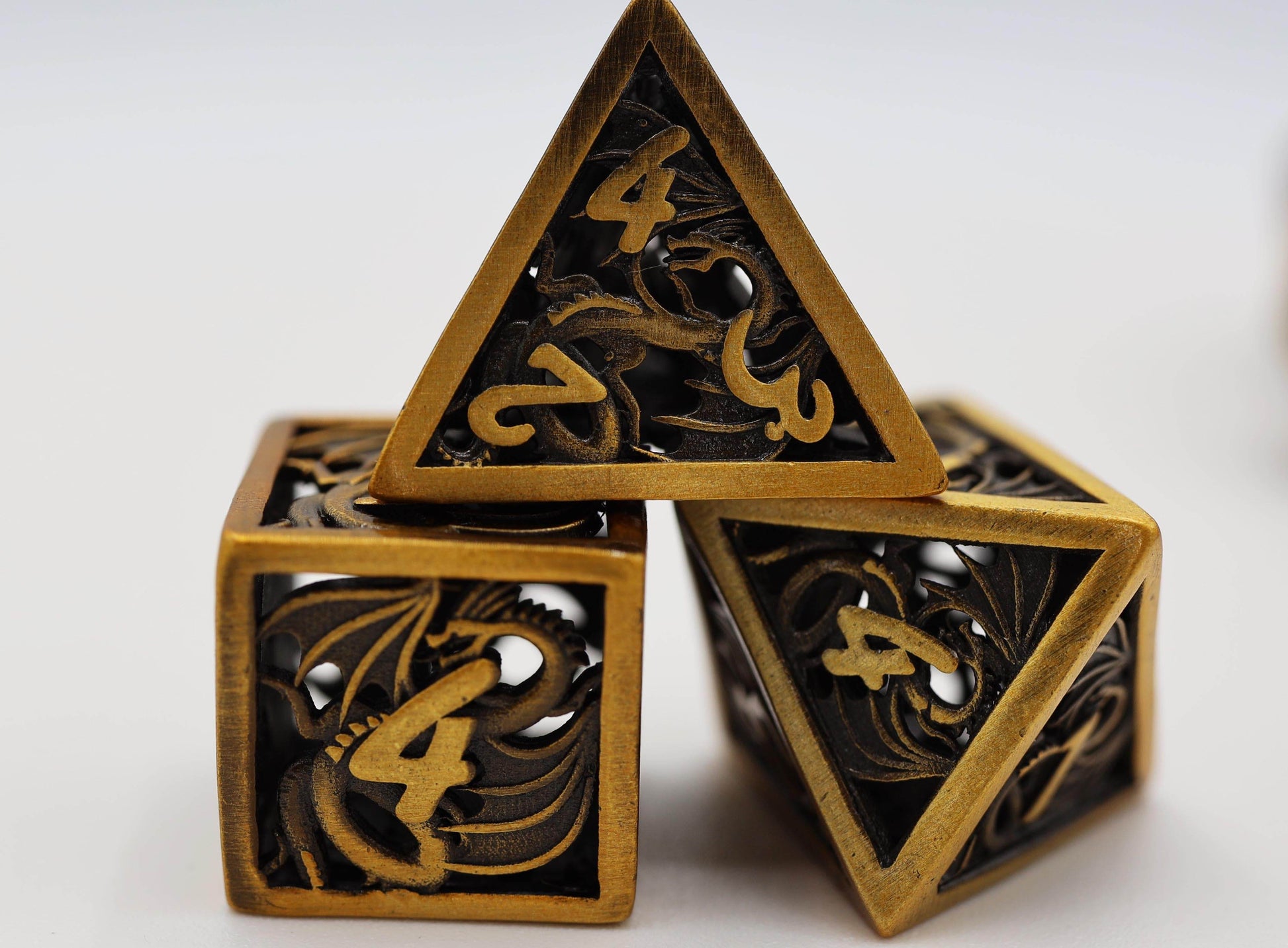 Dragon Essence: Gold - Hollow Metal RPG Dice Set - 